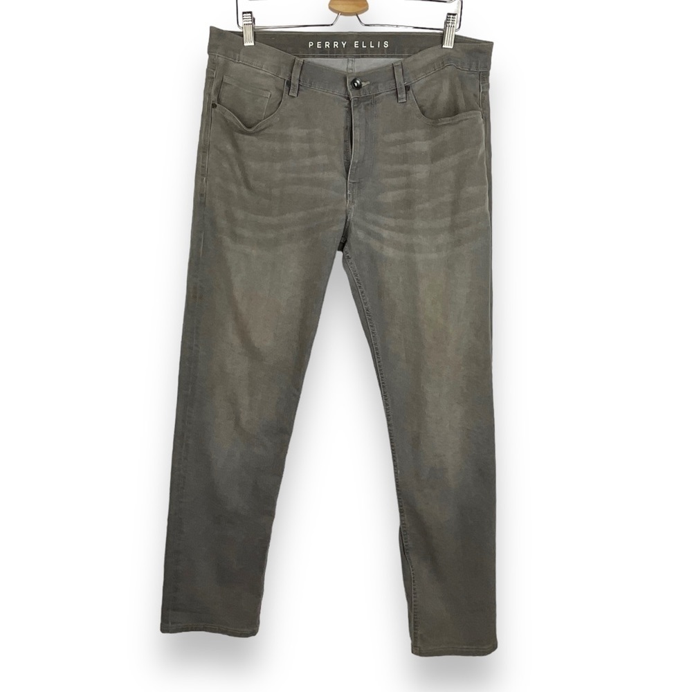 Perry Ellis Jeans Men’s Grey Sim Fit Straight Denim Size 34 x 30‎ NWT